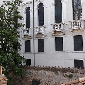 Ca' Regina Apartment