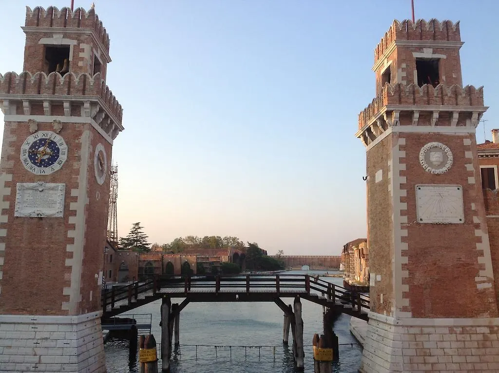 Suite Ai Leoni Venice Italy